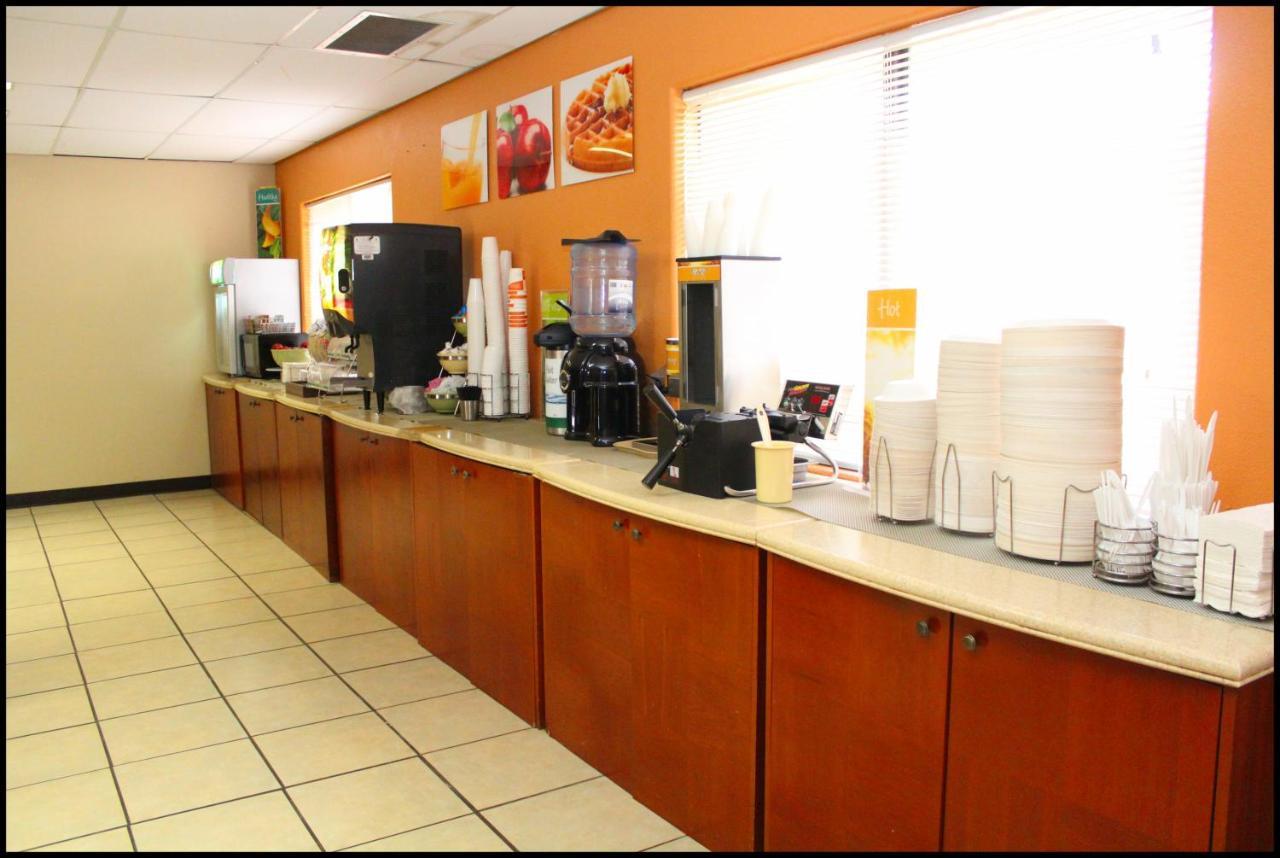Hotel Ramada By Wyndham Tucson Airport Drexel Heights Zewnętrze zdjęcie