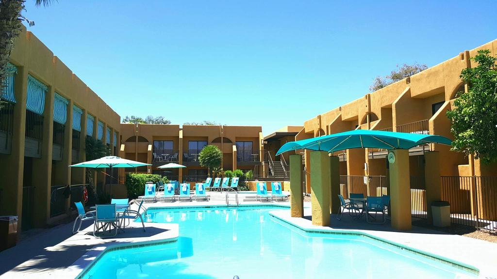 Hotel Ramada By Wyndham Tucson Airport Drexel Heights Zewnętrze zdjęcie