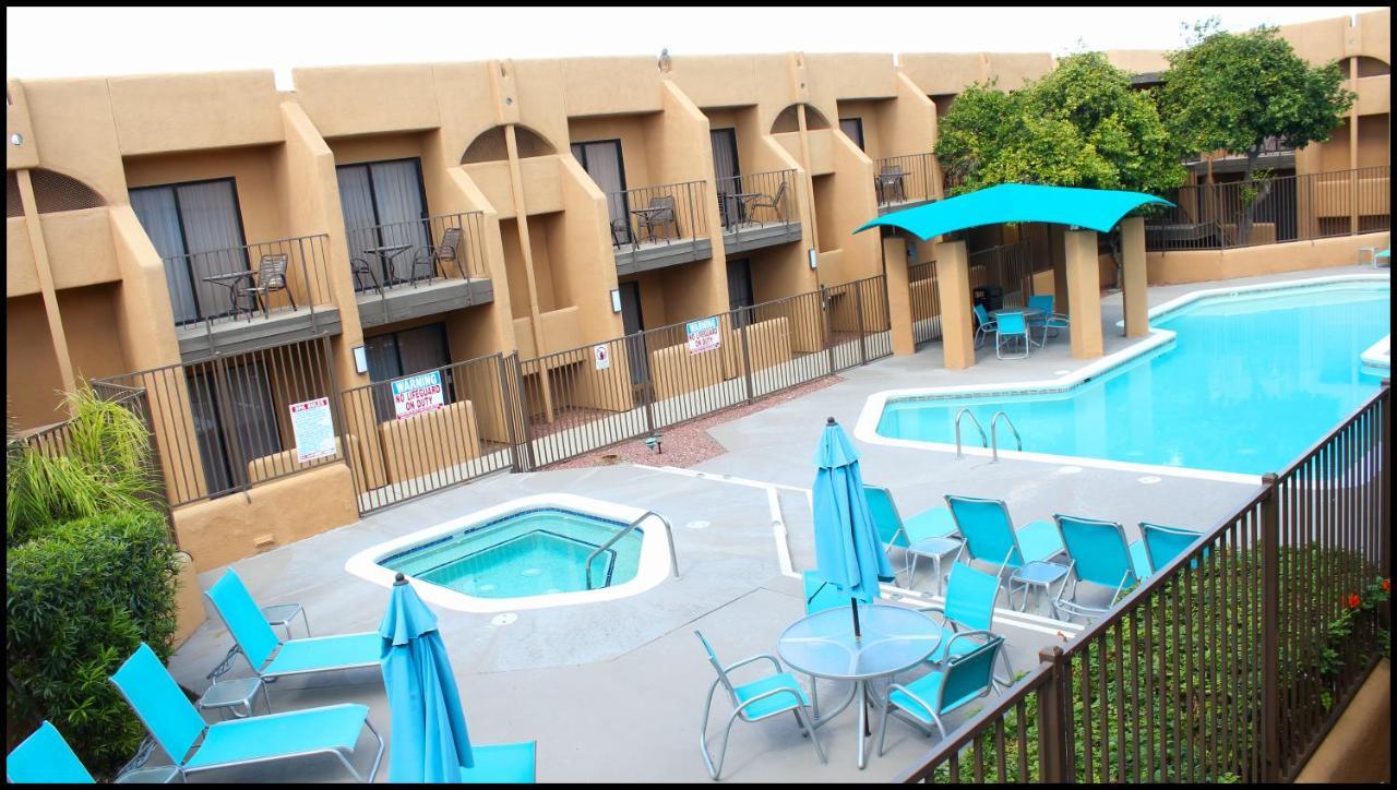 Hotel Ramada By Wyndham Tucson Airport Drexel Heights Zewnętrze zdjęcie