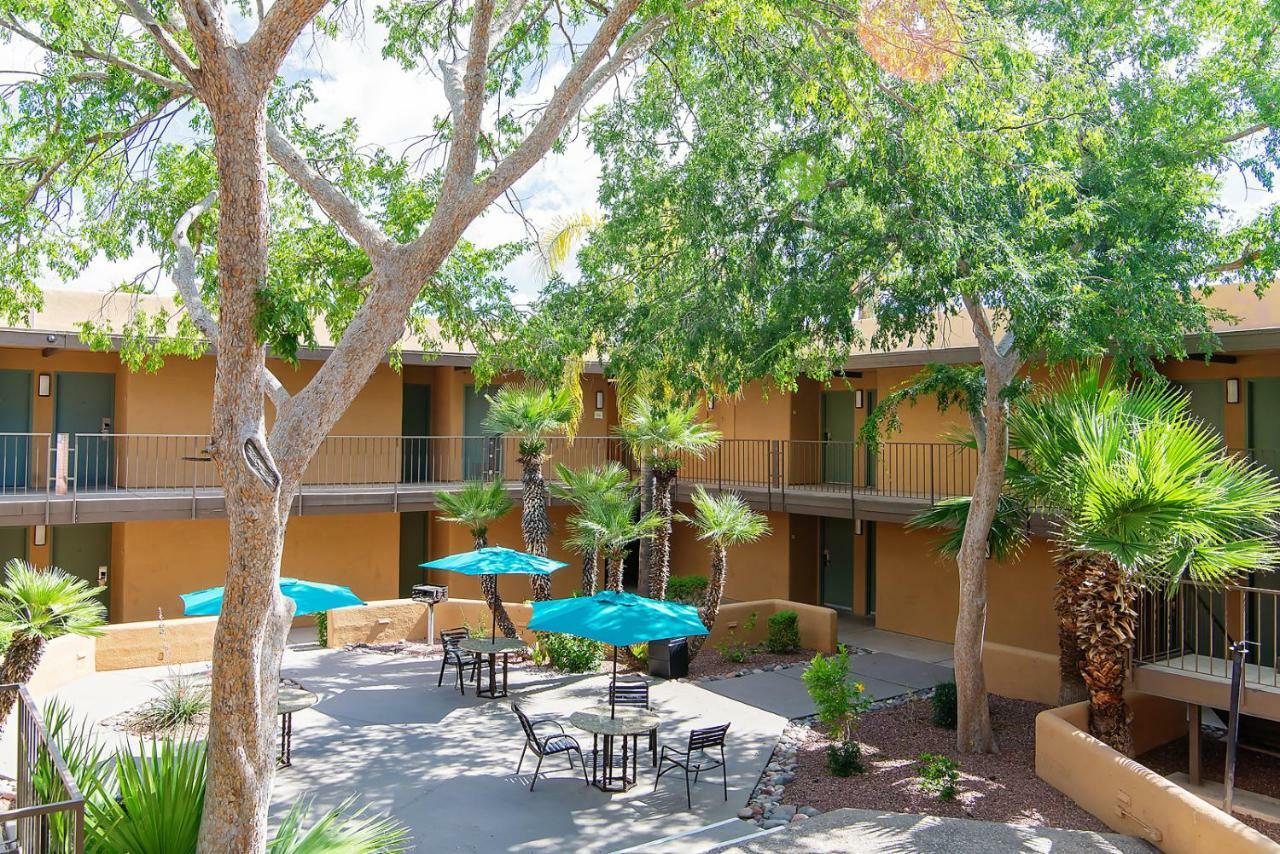Hotel Ramada By Wyndham Tucson Airport Drexel Heights Zewnętrze zdjęcie